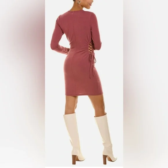 Socialite Side Cutout Red Long Sleeve Dress Size Large NWT - Picture 5 of 11